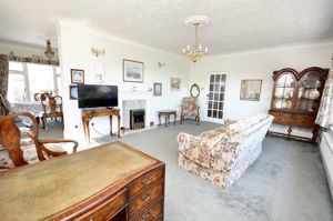 Lounge- click for photo gallery